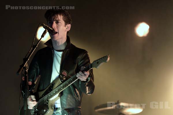 ARCTIC MONKEYS - 2011-08-27 - SAINT CLOUD - Domaine National - Grande Scene - 